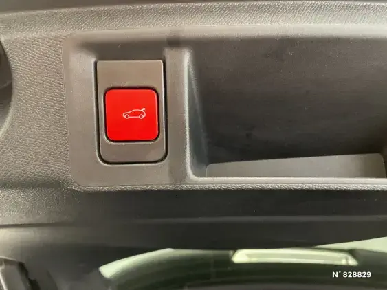 PEUGEOT 308 SW III - voiture d'occasion - Photo 26