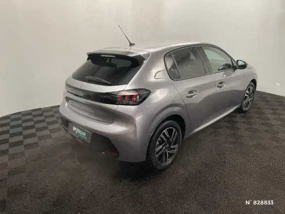 PEUGEOT 208 BUSINESS R II - voiture d'occasion - Photo 4