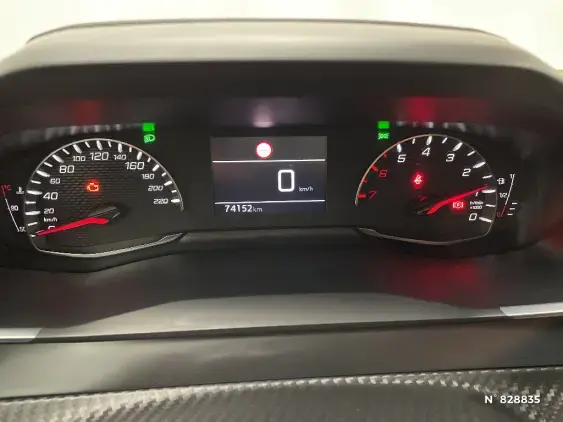 PEUGEOT 208 BUSINESS R II - voiture d'occasion - Photo 12