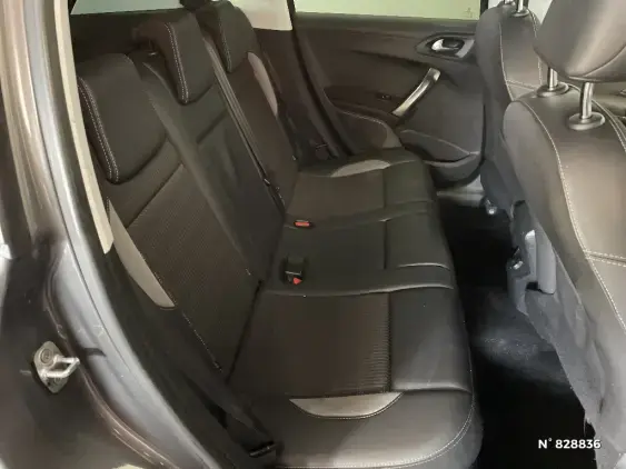 PEUGEOT 2008 - voiture d'occasion - Photo 11