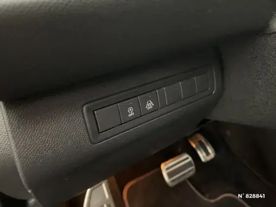 PEUGEOT 308 II - voiture d'occasion - Photo 15