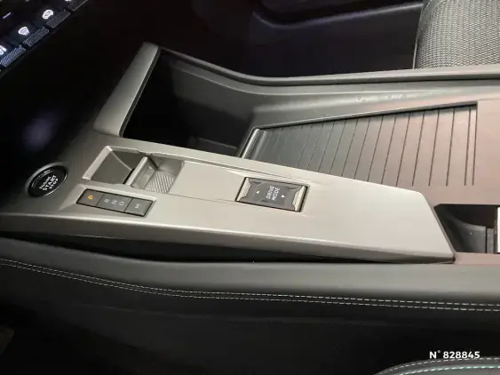 PEUGEOT 308 III - voiture d'occasion - Photo 28