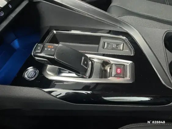 PEUGEOT 3008 II - voiture d'occasion - Photo 27