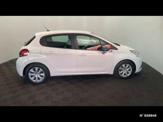 PEUGEOT 208 - voiture d'occasion - Photo 5