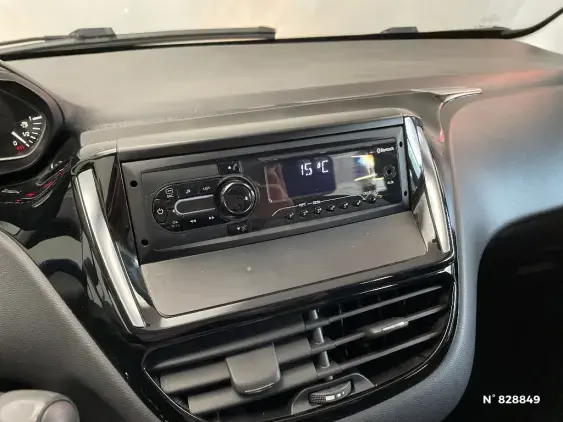 PEUGEOT 208 - voiture d'occasion - Photo 13