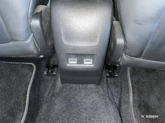 PEUGEOT 208 ELECTRIQUE II - voiture d'occasion - Photo 28