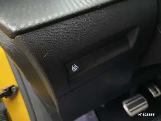 PEUGEOT 208 BUSINESS R II - voiture d'occasion - Photo 15