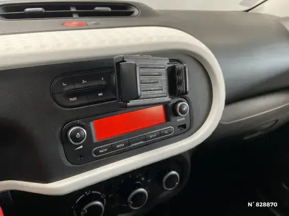 RENAULT TWINGO III - voiture d'occasion - Photo 13