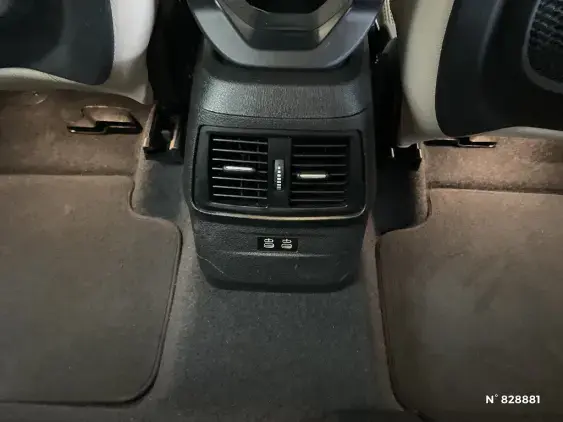 BMW SERIE 1 F21 - voiture d'occasion - Photo 26