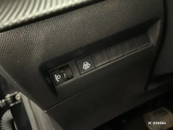 PEUGEOT 208 BUSINESS R II - voiture d'occasion - Photo 15