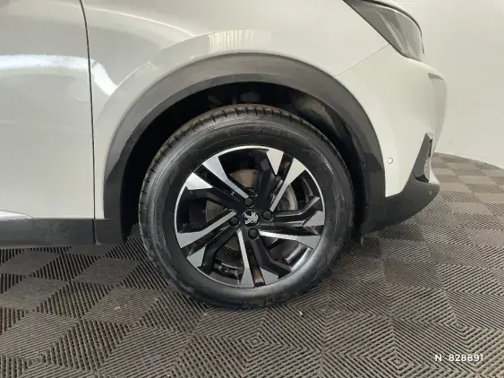 PEUGEOT 2008 II - voiture d'occasion - Photo 8