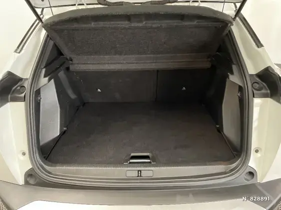 PEUGEOT 2008 II - voiture d'occasion - Photo 7