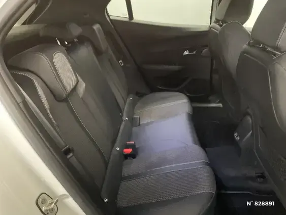 PEUGEOT 2008 II - voiture d'occasion - Photo 11