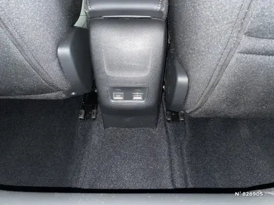 PEUGEOT 208 II - voiture d'occasion - Photo 27