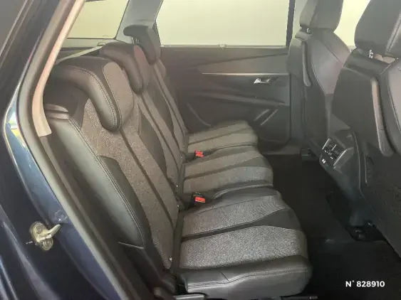 PEUGEOT 5008 II - voiture d'occasion - Photo 11