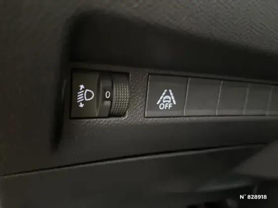 PEUGEOT 208 ELECTRIQUE II - voiture d'occasion - Photo 15