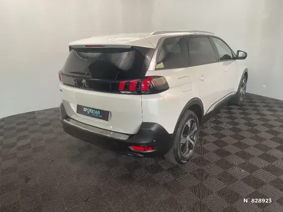 PEUGEOT 5008 II - voiture d'occasion - Photo 4