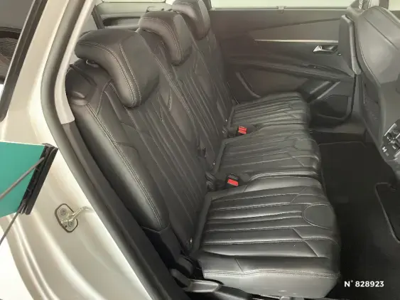 PEUGEOT 5008 II - voiture d'occasion - Photo 11
