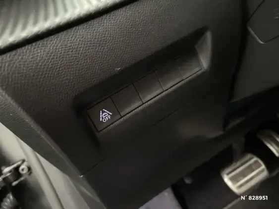 PEUGEOT 208 ELECTRIQUE II - voiture d'occasion - Photo 15
