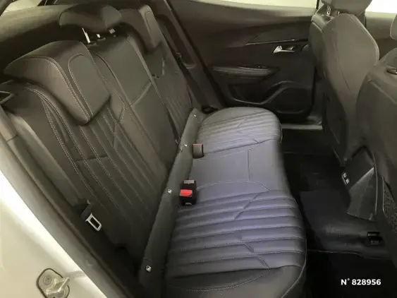 PEUGEOT 2008 II - voiture d'occasion - Photo 11