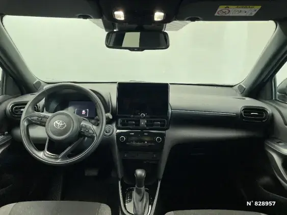 TOYOTA YARIS CROSS I - voiture d'occasion - Photo 9