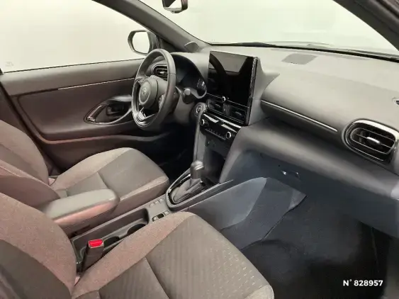 TOYOTA YARIS CROSS I - voiture d'occasion - Photo 10