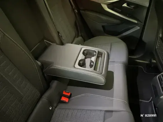 PEUGEOT 3008 III - voiture d'occasion - Photo 27