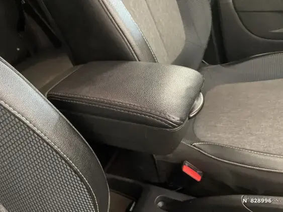 RENAULT CAPTUR - voiture d'occasion - Photo 26