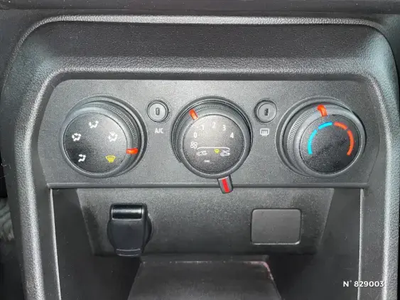 DACIA SANDERO III - voiture d'occasion - Photo 26