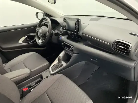TOYOTA YARIS IV - voiture d'occasion - Photo 10