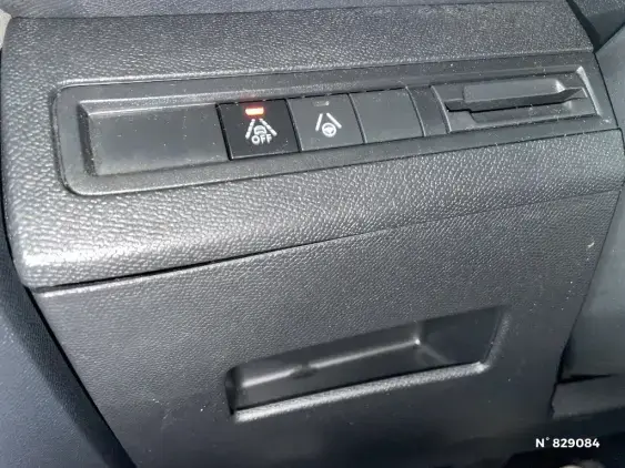 PEUGEOT 5008 II - voiture d'occasion - Photo 15