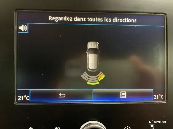 RENAULT MEGANE IV - voiture d'occasion - Photo 14