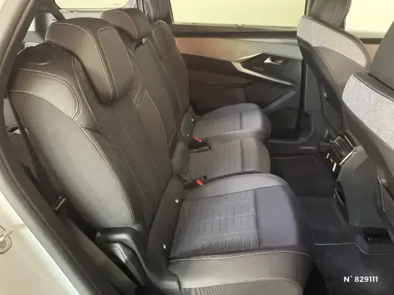 PEUGEOT 5008 III - voiture d'occasion - Photo 11