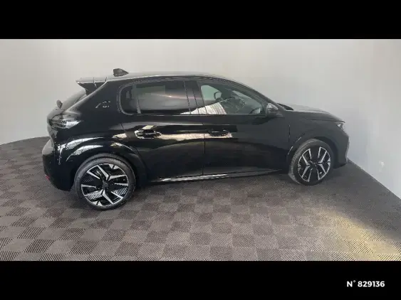PEUGEOT 208 II - voiture d'occasion - Photo 5