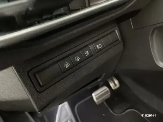 PEUGEOT 3008 II - voiture d'occasion - Photo 15