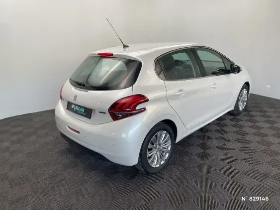 PEUGEOT 208 - voiture d'occasion - Photo 4