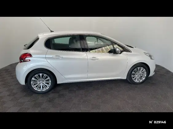 PEUGEOT 208 - voiture d'occasion - Photo 5