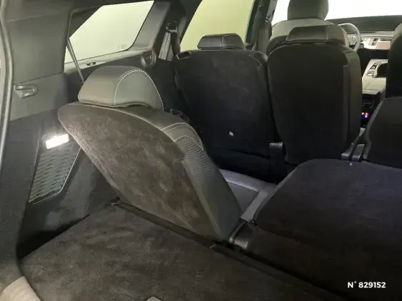PEUGEOT 5008 III - voiture d'occasion - Photo 24