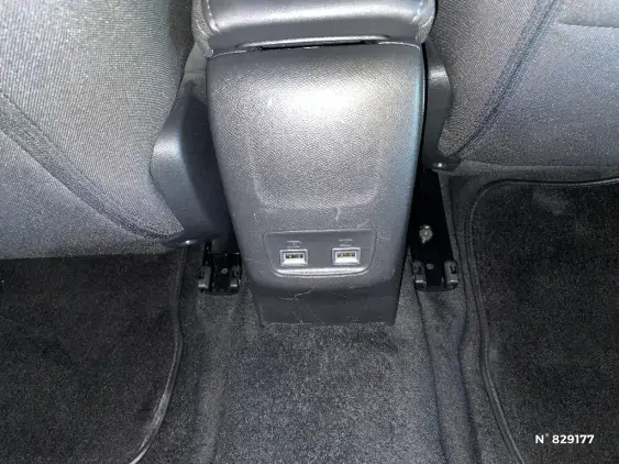 PEUGEOT 208 II - voiture d'occasion - Photo 26