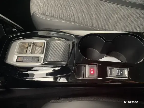 PEUGEOT 208 II - voiture d'occasion - Photo 27