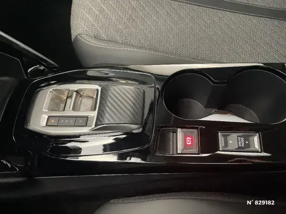 PEUGEOT 208 II - voiture d'occasion - Photo 27