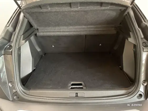 PEUGEOT 2008 II - voiture d'occasion - Photo 7