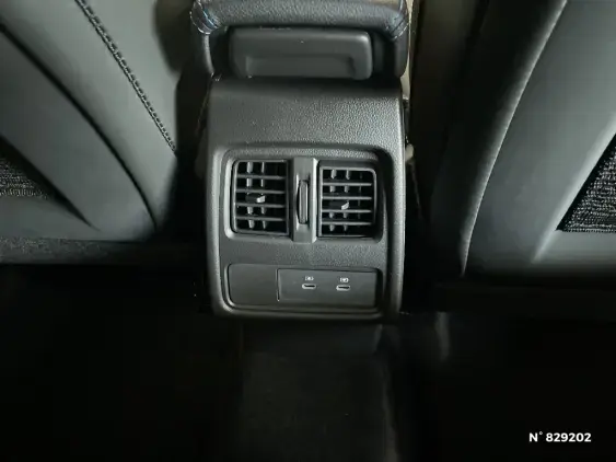 RENAULT CAPTUR II - voiture d'occasion - Photo 26