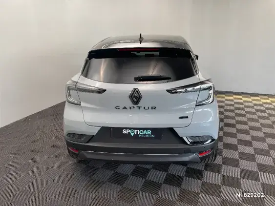RENAULT CAPTUR II - voiture d'occasion - Photo 6