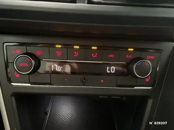 VOLKSWAGEN POLO VI - voiture d'occasion - Photo 13