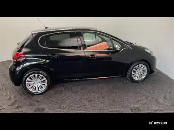 PEUGEOT 208 - voiture d'occasion - Photo 5