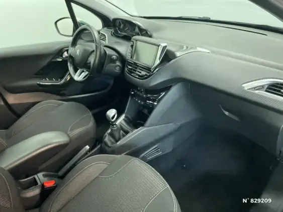 PEUGEOT 208 - voiture d'occasion - Photo 10