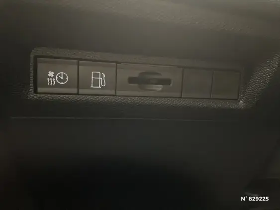 PEUGEOT 308 III - voiture d'occasion - Photo 14