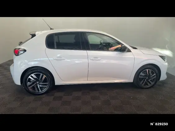 PEUGEOT 208 II - voiture d'occasion - Photo 5