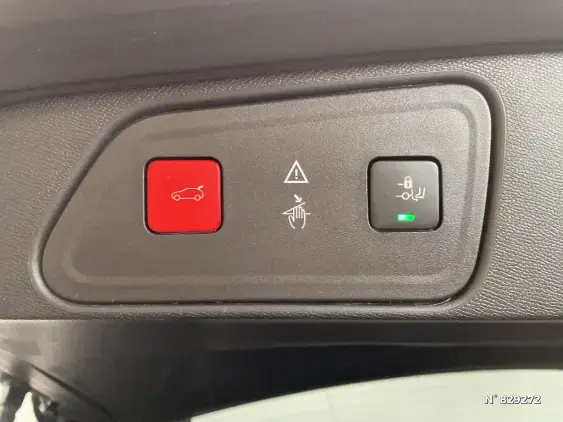 PEUGEOT 3008 II - voiture d'occasion - Photo 25